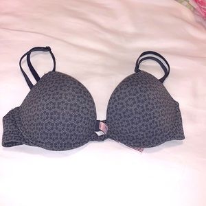 Victoria’s Secret Plunge Bra